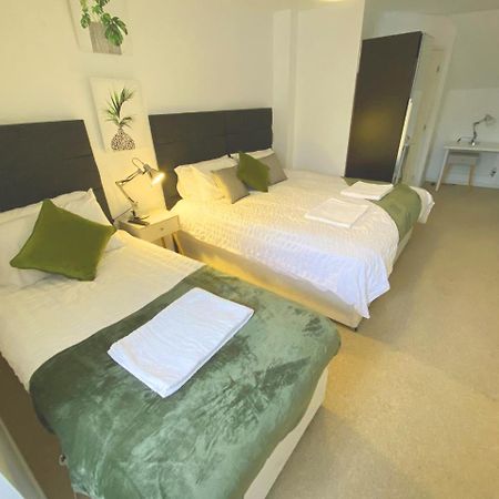 Walsall Group Accommodation Экстерьер фото