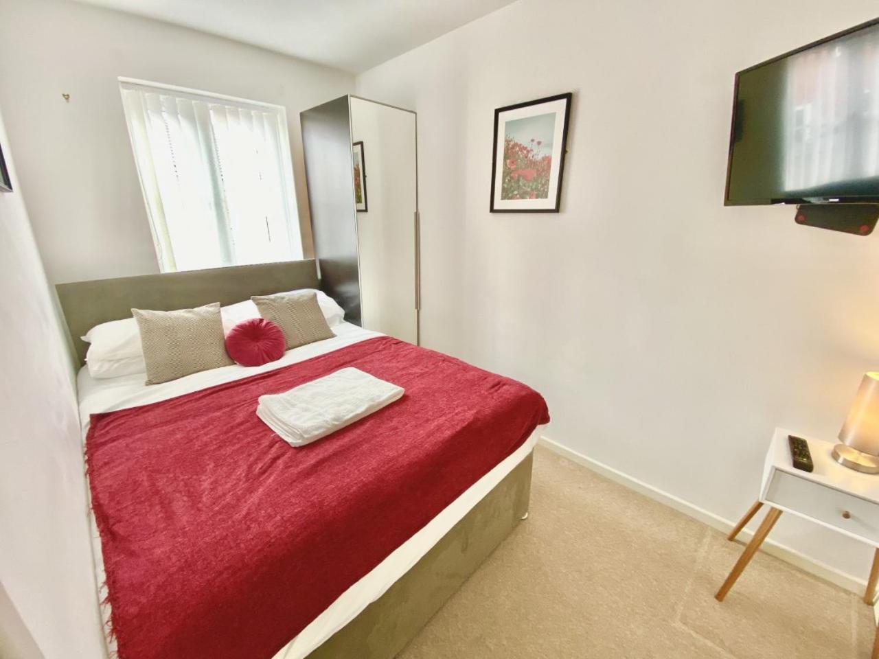 Walsall Group Accommodation Экстерьер фото