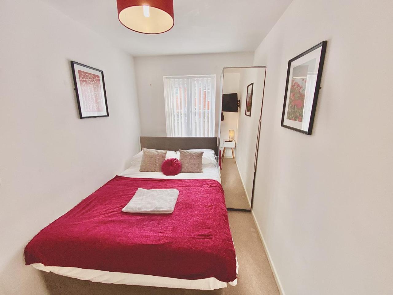 Walsall Group Accommodation Экстерьер фото