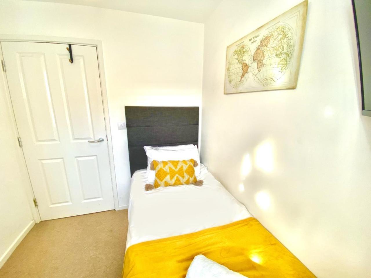 Walsall Group Accommodation Экстерьер фото