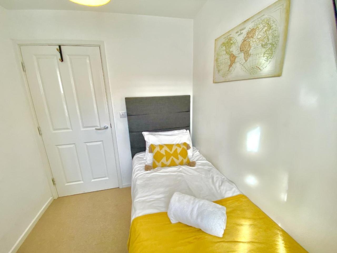 Walsall Group Accommodation Экстерьер фото