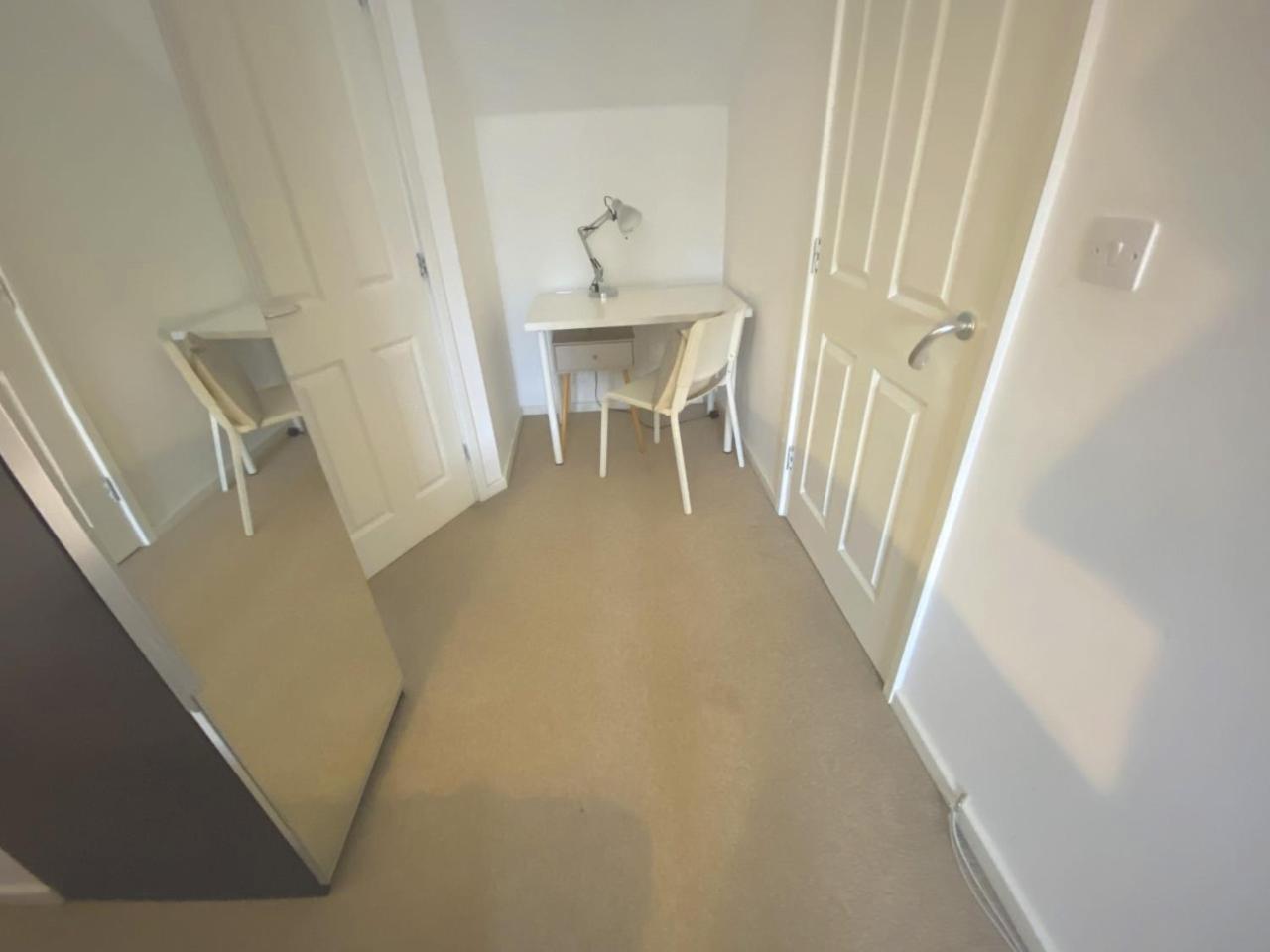 Walsall Group Accommodation Экстерьер фото